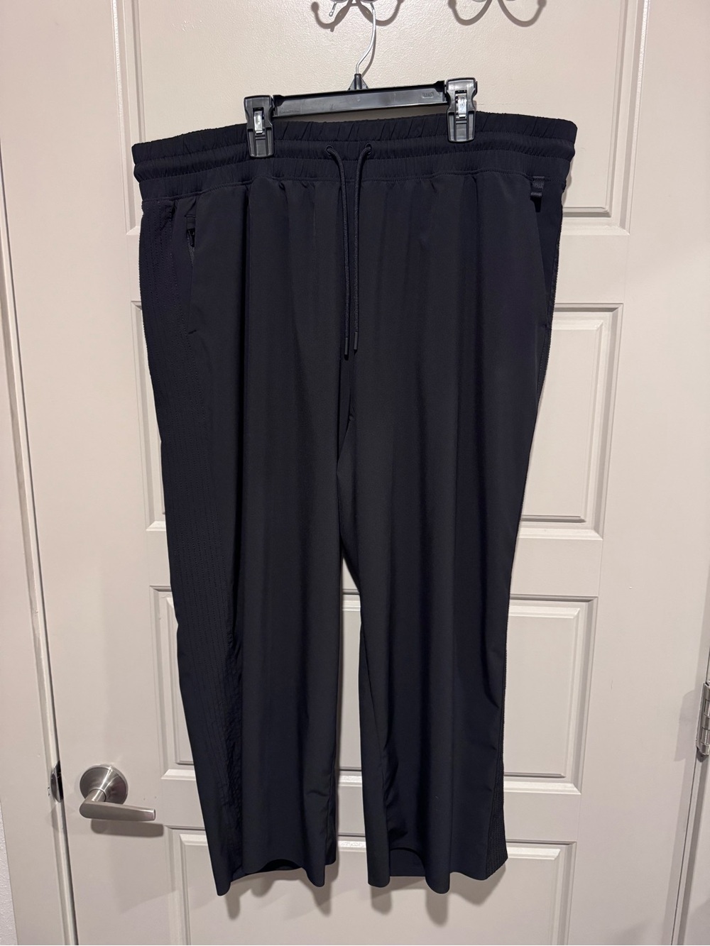 Athleta Black Avenue Wide-Leg Crop Pants Size 18